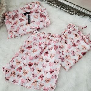 New! Emme Jordan Love Heart Print Sleepwear pajama set. Robe, shorts and cami ta